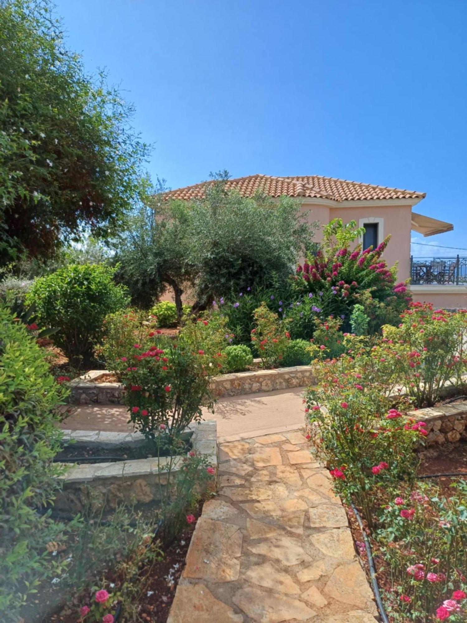 Korallis Villas Karavados Luaran gambar