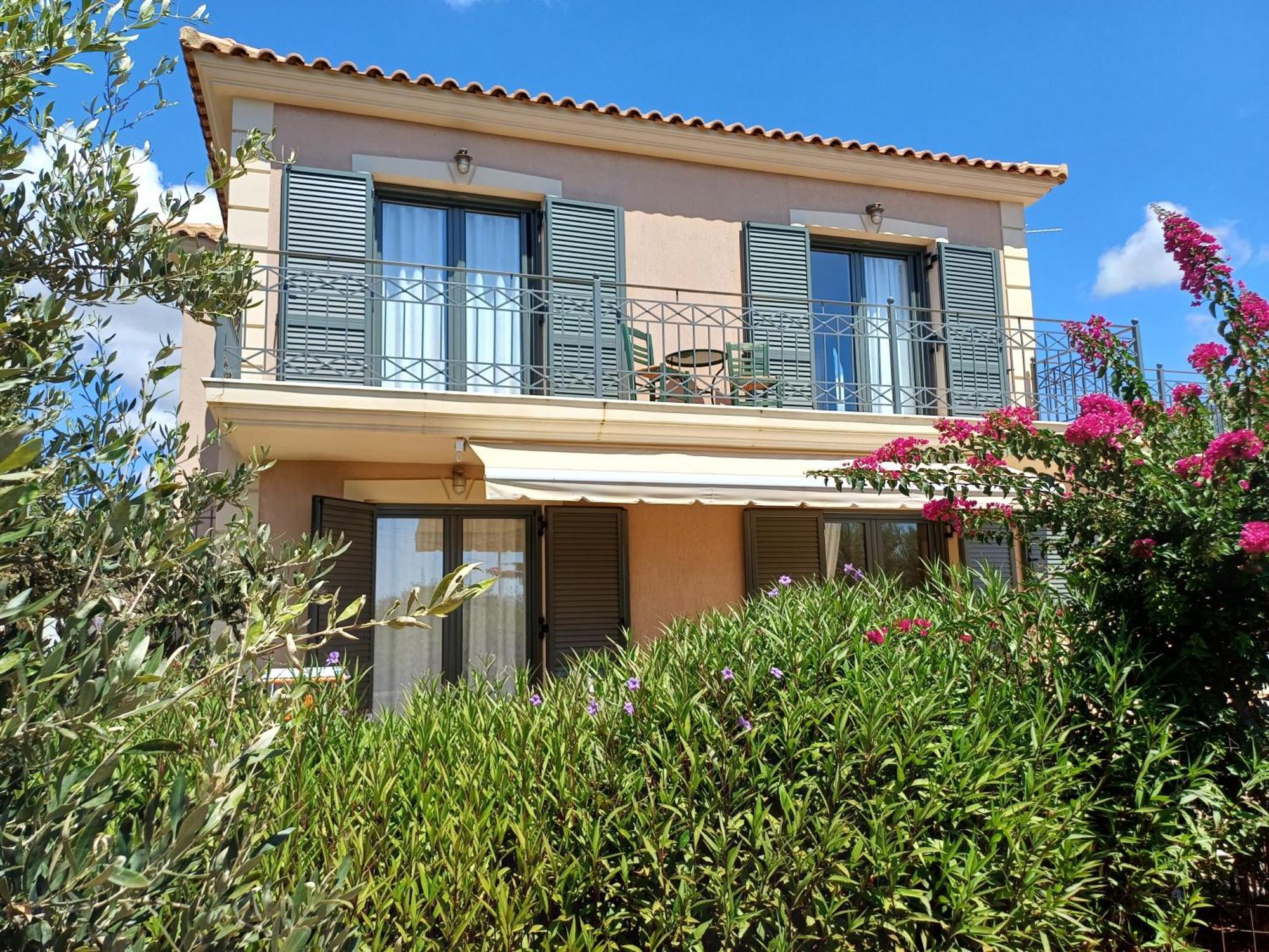Korallis Villas Karavados Luaran gambar