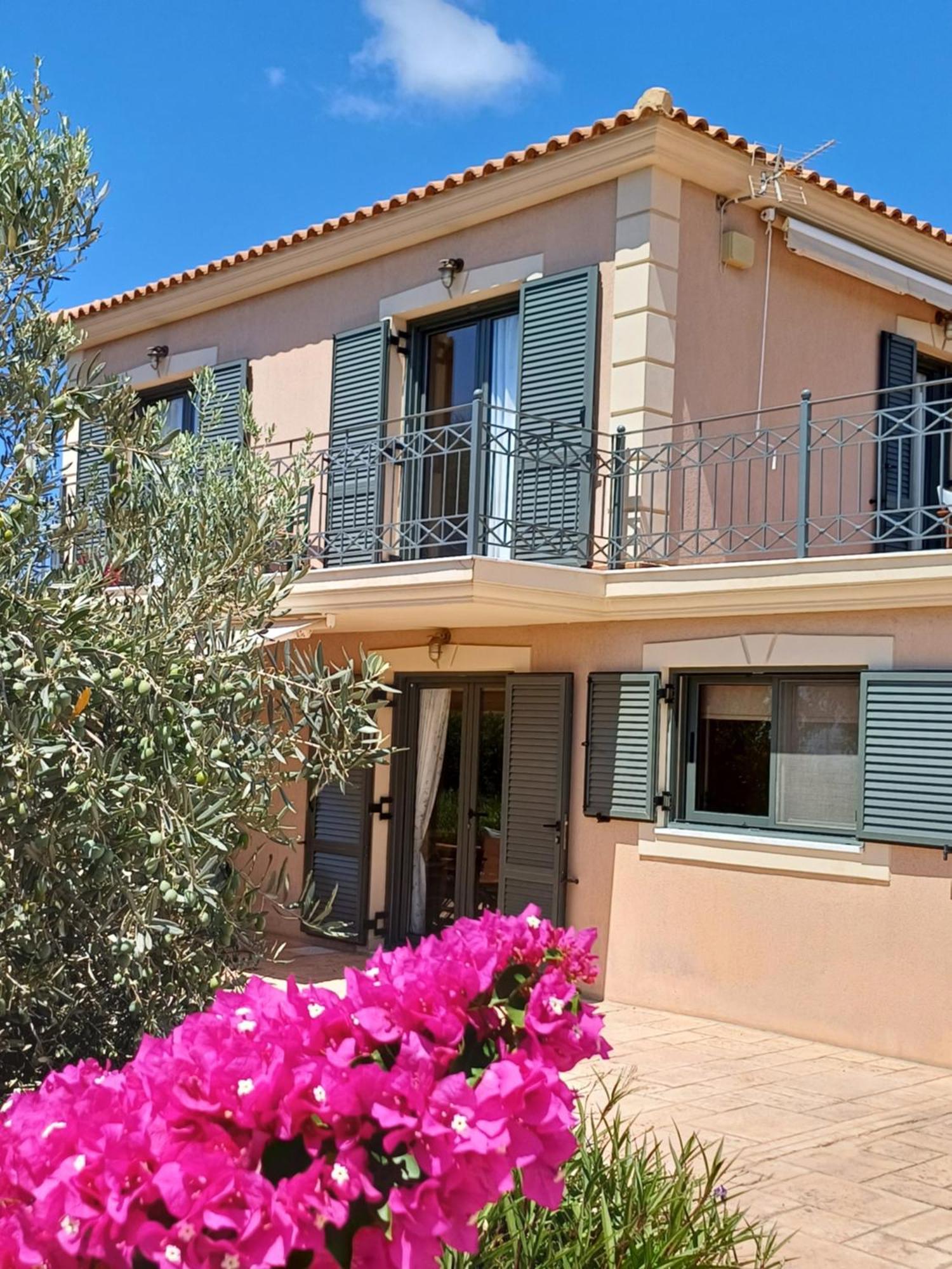 Korallis Villas Karavados Luaran gambar