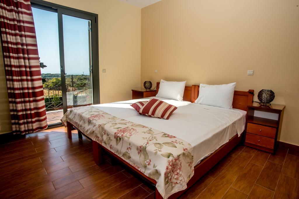 Korallis Villas Karavados Luaran gambar