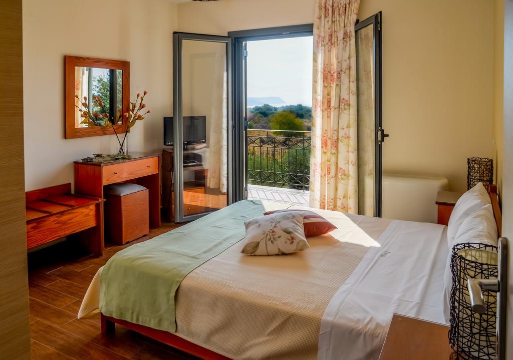 Korallis Villas Karavados Luaran gambar