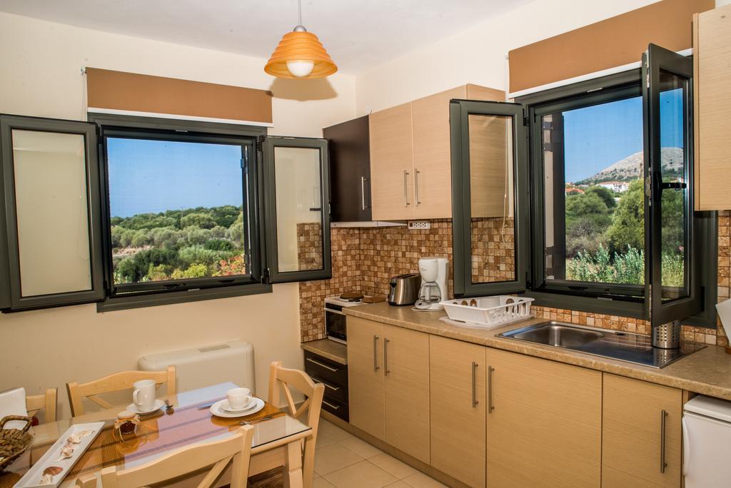 Korallis Villas Karavados Luaran gambar