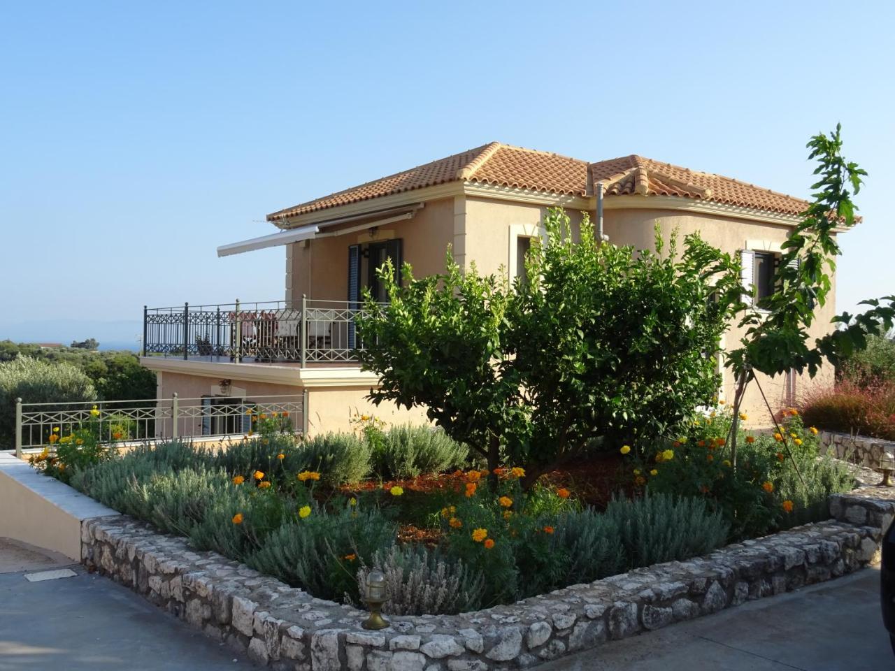 Korallis Villas Karavados Luaran gambar