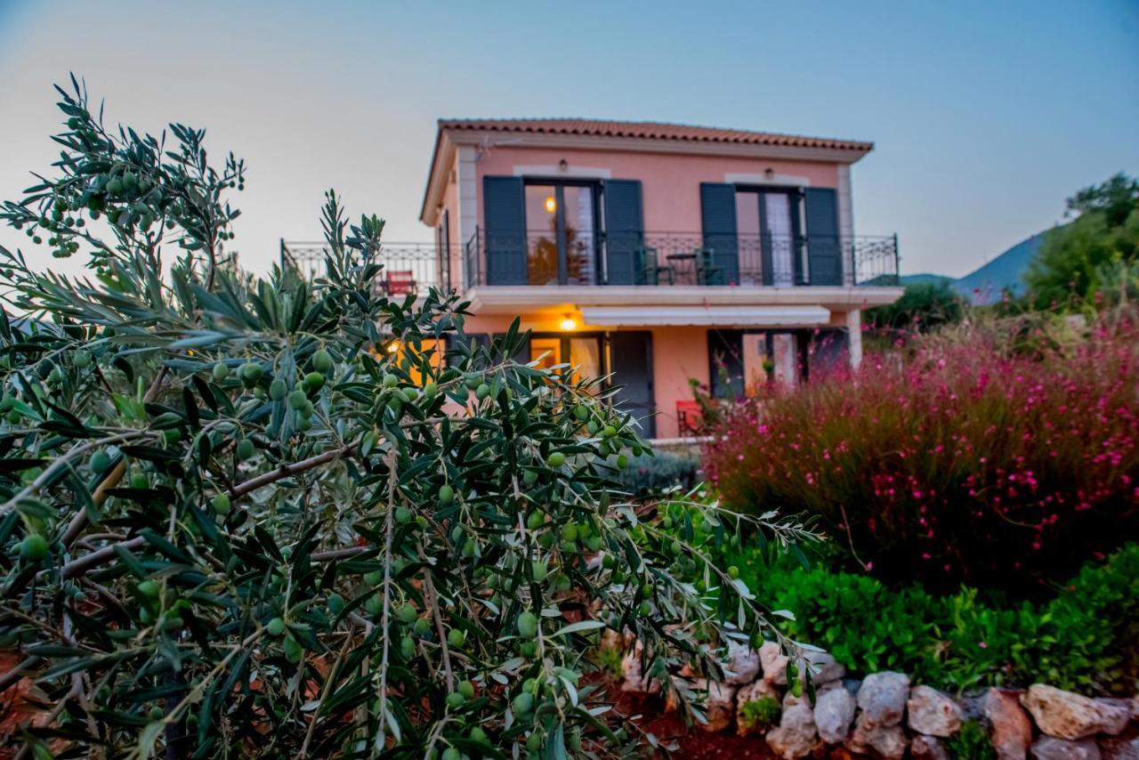 Korallis Villas Karavados Luaran gambar